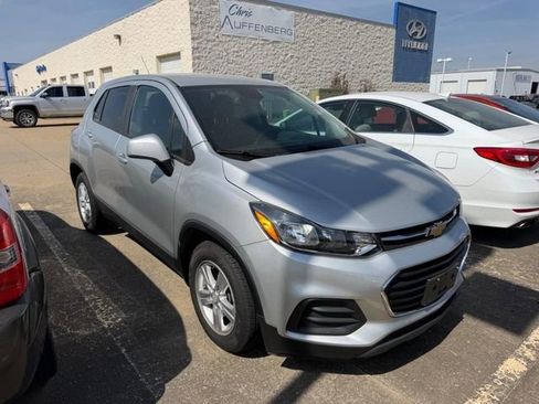 Used 2020 Chevrolet Trax LS w/ Tint and Cruise Package image 2