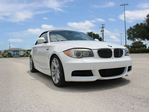 Used 2013 BMW 135i Convertible RWD image 13
