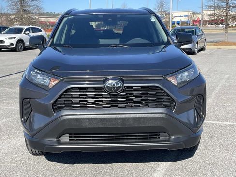 Used 2020 Toyota RAV4 LE image 9