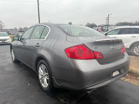 Used 2010 INFINITI G37 G37x Sedan 4D w/ Premium Pkg image 5