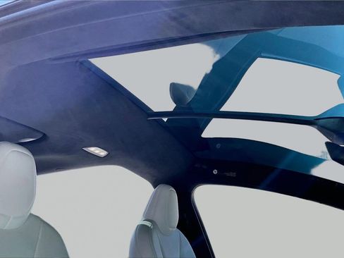 Used 2023 Tesla Model X AWD/4WD image 16