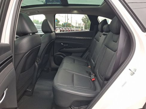 Used 2024 Hyundai Tucson Limited AWD/4WD image 11