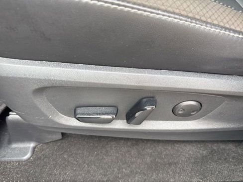 Used 2024 Nissan Pathfinder SL image 13