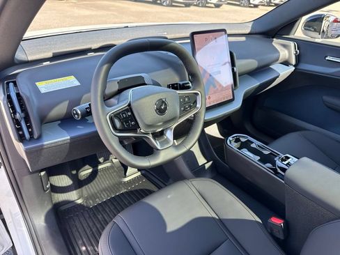 New 2026 Volvo EX30 Ultra w/ Protection Package Premier AWD/4WD image 12
