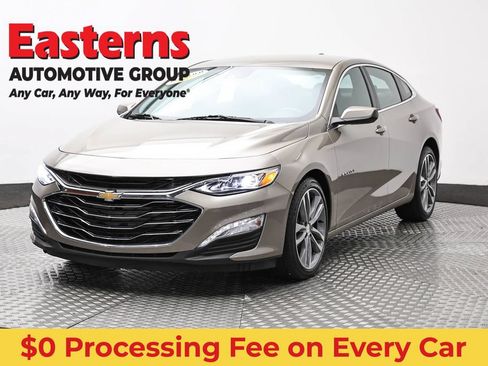 Used 2024 Chevrolet Malibu LT FWD image 1