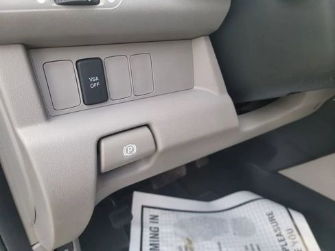Used 2010 Honda Pilot EX-L image 12