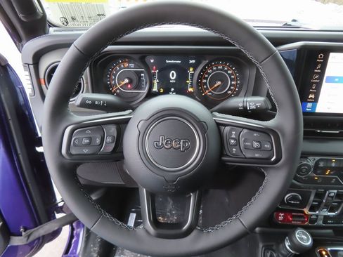 New 2026 Jeep Gladiator Mojave image 4