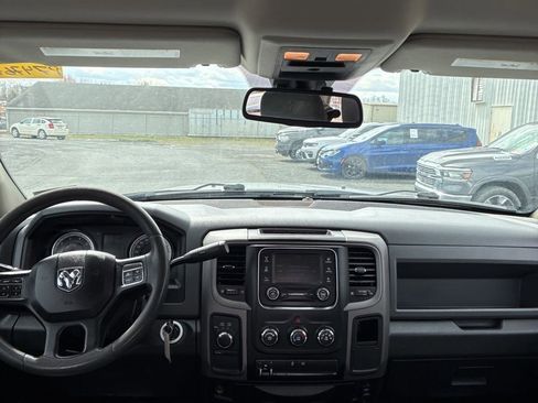 Used 2016 RAM 3500 Tradesman w/ Chrome Appearance Group AWD/4WD image 9