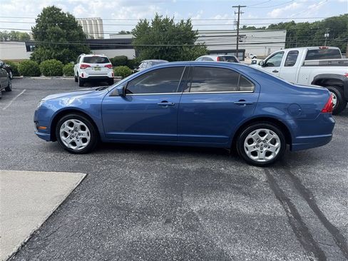Used 2010 Ford Fusion SE FWD image 5