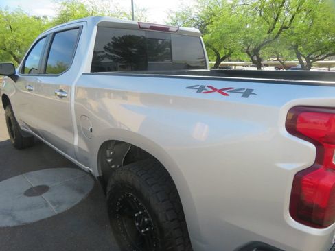 Used 2019 Chevrolet Silverado 1500 LT w/ All-Star Edition AWD/4WD image 7
