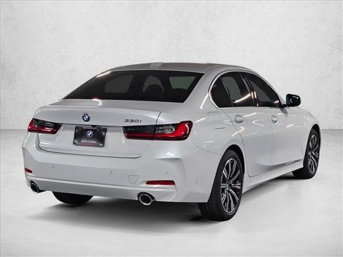 New 2026 BMW 330i Sedan w/ Convenience Package RWD image 5