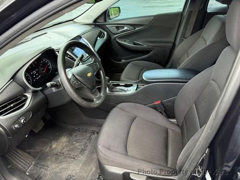 Used 2023 Chevrolet Malibu LS FWD image 16