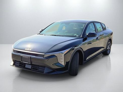 New 2026 Kia K4 LX image 8