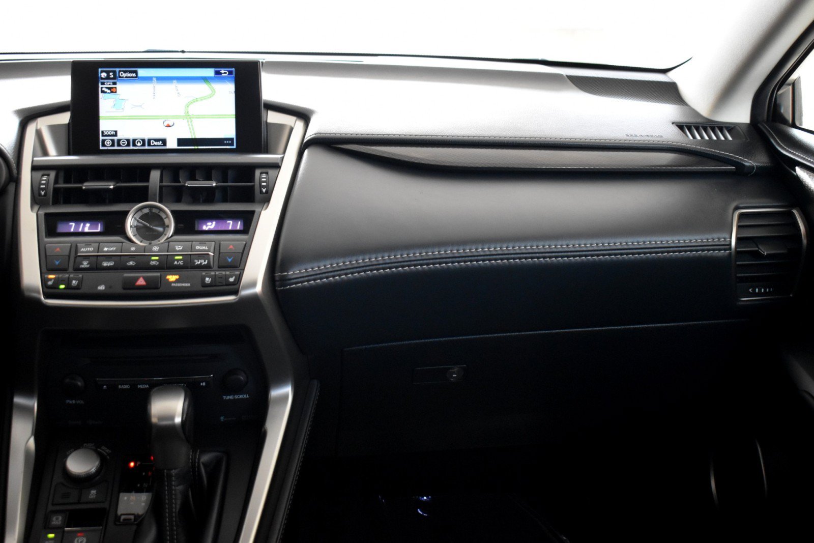 Used 2017 Lexus NX 200t AWD w/ Premium Package image 11