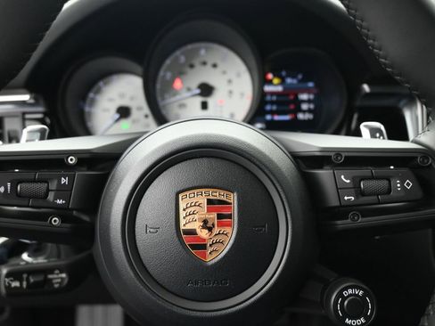 New 2026 Porsche Macan AWD/4WD image 17