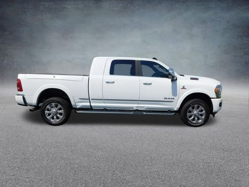 Used 2024 RAM 2500 Limited AWD/4WD image 2