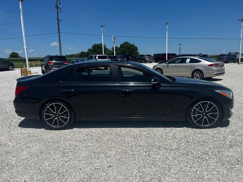 Used 2018 Genesis G90 5.0 Ultimate AWD/4WD image 2