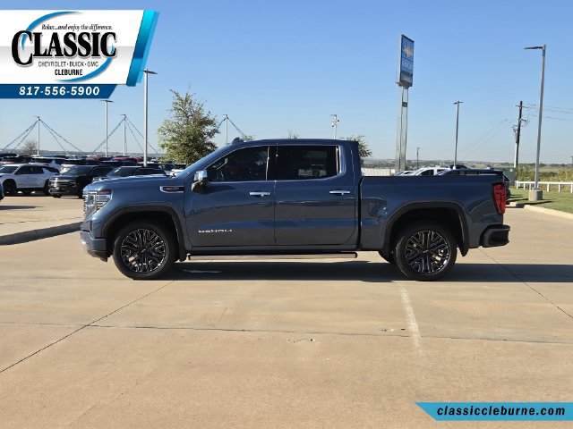 Used 2025 GMC Sierra 1500 Denali w/ Denali Reserve Package AWD/4WD image 7