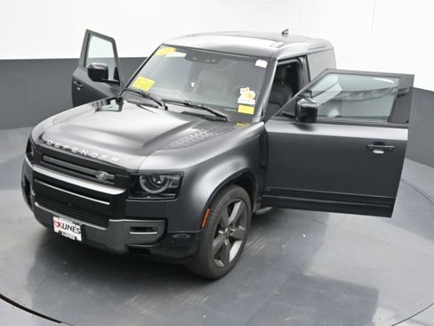 Used 2023 Land Rover Defender 90 V8 image 65