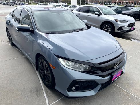 Used 2018 Honda Civic EX image 4