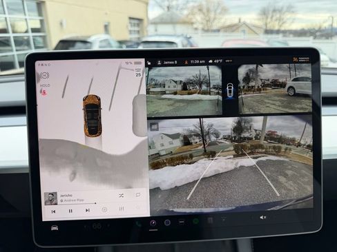 Used 2023 Tesla Model Y Long Range image 15