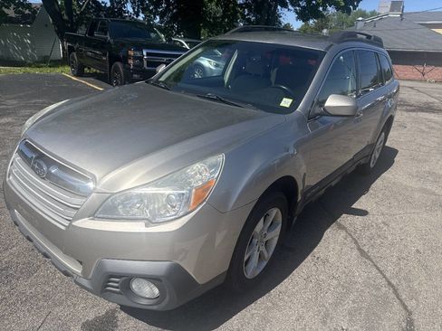 Used 2014 Subaru Outback 2.5i Premium AWD/4WD image 14