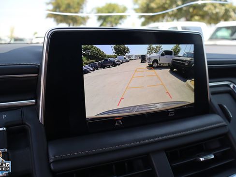 Used 2023 GMC Yukon XL AT4 AWD/4WD image 23