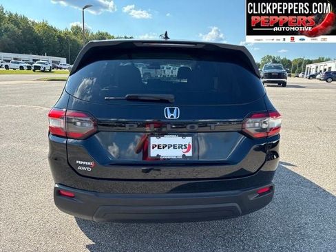 Used 2023 Honda Pilot LX image 5