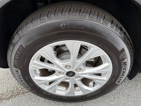 Used 2025 Ford Escape Active image 17