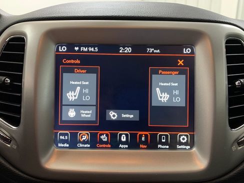 Used 2021 Jeep Compass Latitude AWD/4WD image 29
