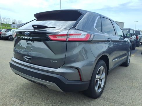 Used 2023 Ford Edge SEL w/ Convenience Package AWD/4WD image 5