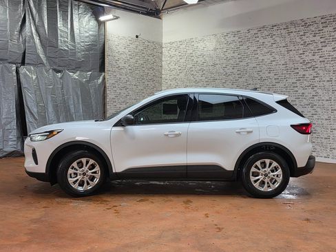 Used 2025 Ford Escape Active w/ Cold Weather Package image 6
