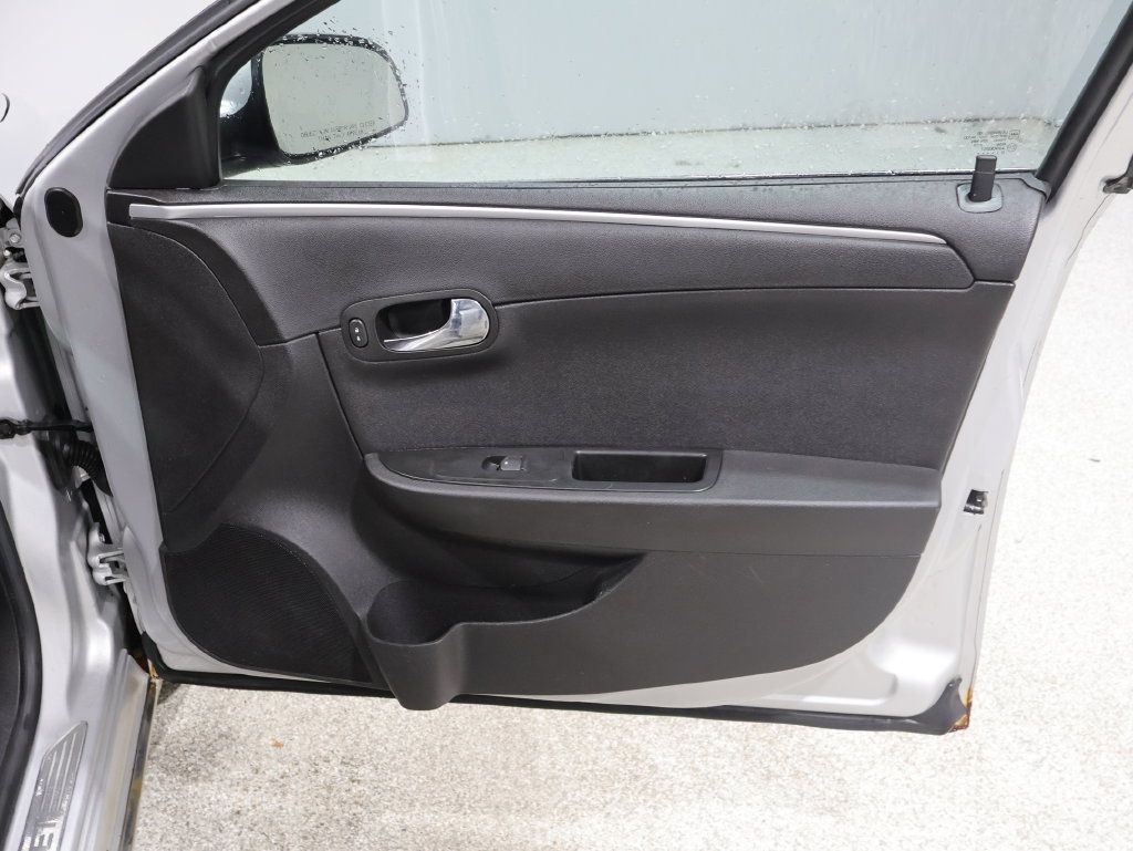 Used 2011 Chevrolet Malibu LT w/ Power Convenience Package FWD image 25