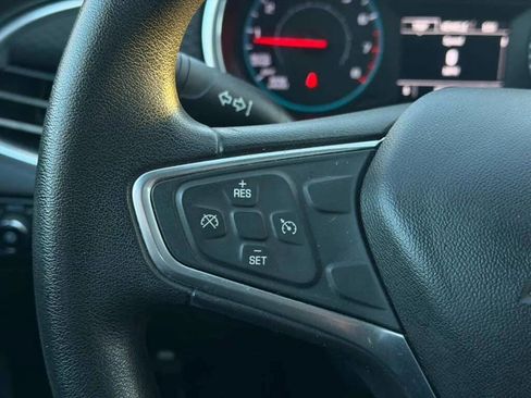 Used 2018 Chevrolet Malibu LT image 13