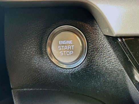 Used 2020 Kia Telluride LX FWD image 21