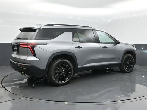 Used 2024 Chevrolet Traverse LT w/ Midnight/Sport Edition FWD image 22