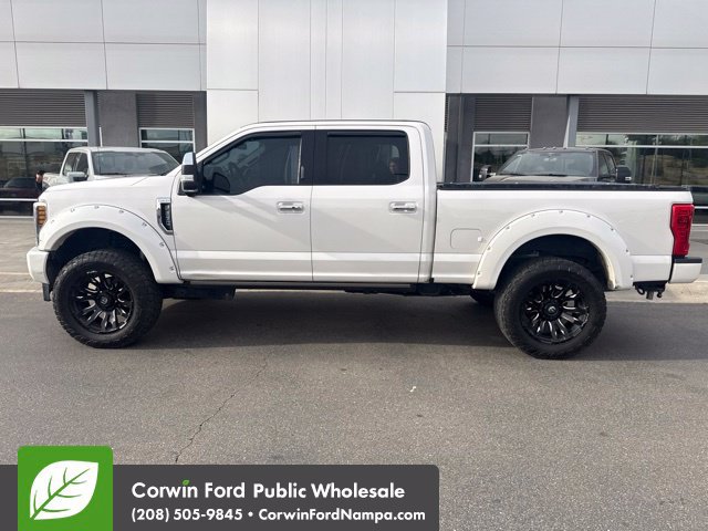 Used 2018 Ford F250 Lariat w/ Lariat Ultimate Package AWD/4WD image 3