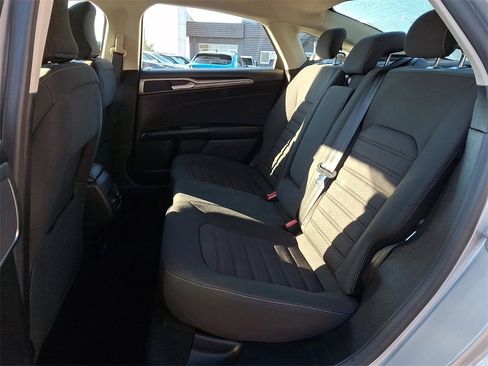 Certified 2019 Ford Fusion SE image 10