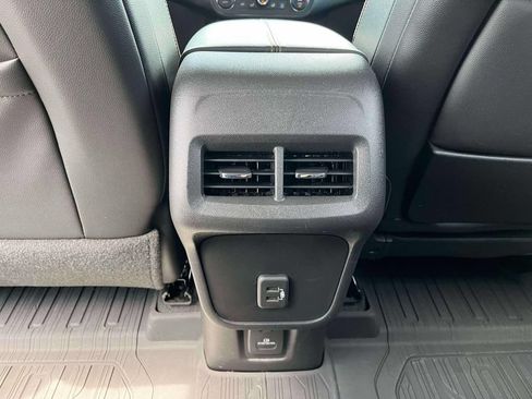 Certified 2024 GMC Terrain AT4 w/ Tech Package AWD/4WD image 14