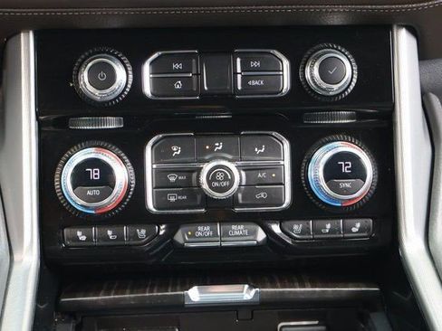 Certified 2023 GMC Yukon XL Denali RWD image 17