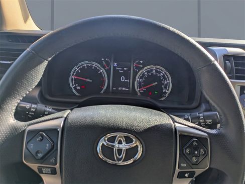 Used 2022 Toyota 4Runner Limited image 34