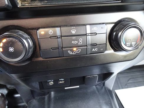 Used 2015 Ford F150 XL w/ Equipment Group 101A Mid image 25