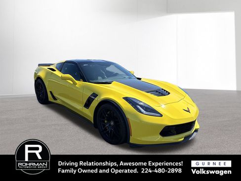 Used 2016 Chevrolet Corvette Z06 w/ 2LZ Preferred Equipment Group RWD image 2