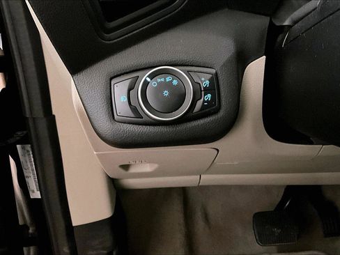 Used 2016 Ford C-MAX Energi SEL w/ Equipment Group 302A image 31