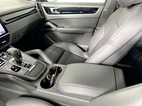 Certified 2019 Porsche Cayenne image 30