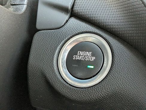 Used 2024 Chevrolet Equinox RS FWD image 26