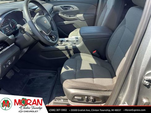 Certified 2023 Chevrolet Traverse LT FWD image 17