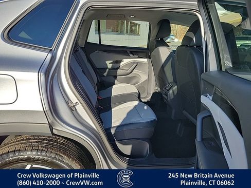 New 2026 Volkswagen Tiguan SE image 15