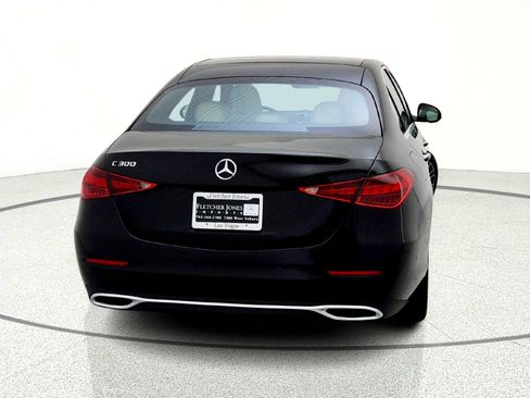 Used 2025 Mercedes-Benz C 300 Sedan image 7