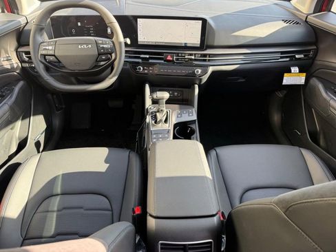 New 2026 Kia Sportage SX image 7